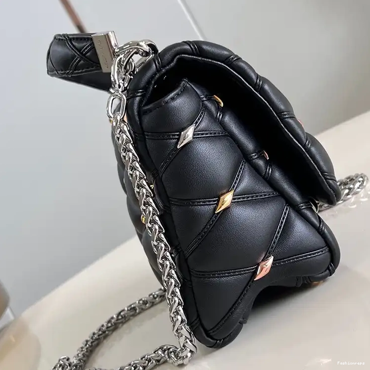 Fashionrepsfam ru Bags 2405YA0008 LV 0819